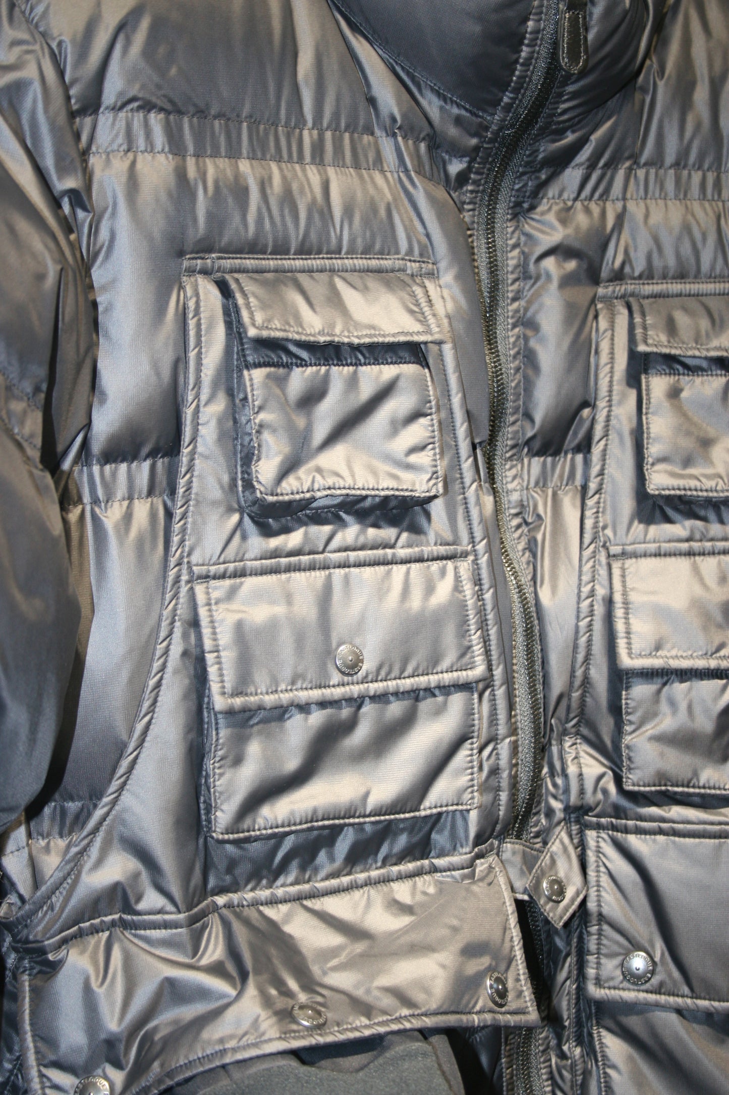 SERIES EASTLOGUE COLLAB PADDING