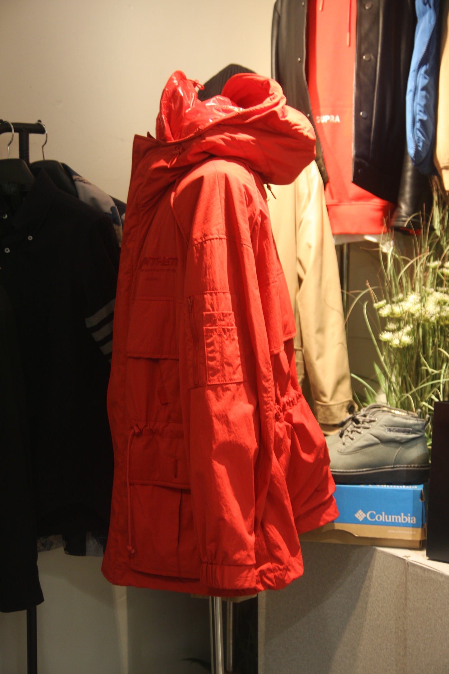 JUUN.J RED SAFARI SHORT COAT
