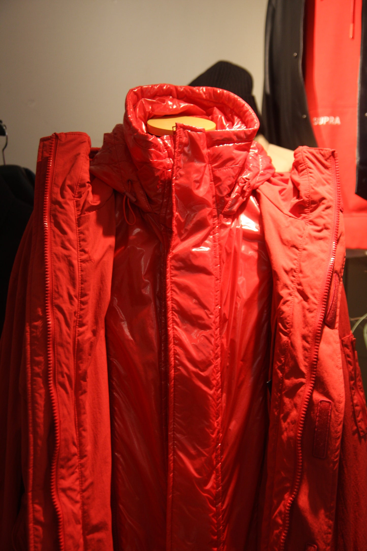 JUUN.J RED SAFARI SHORT COAT