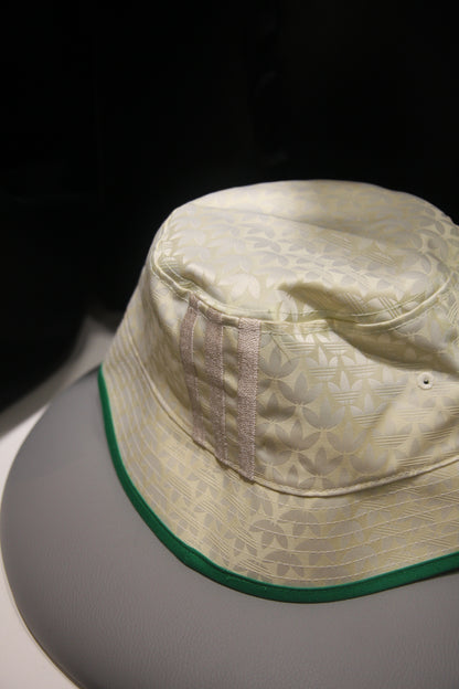 ADIDAS BUCKET HAT