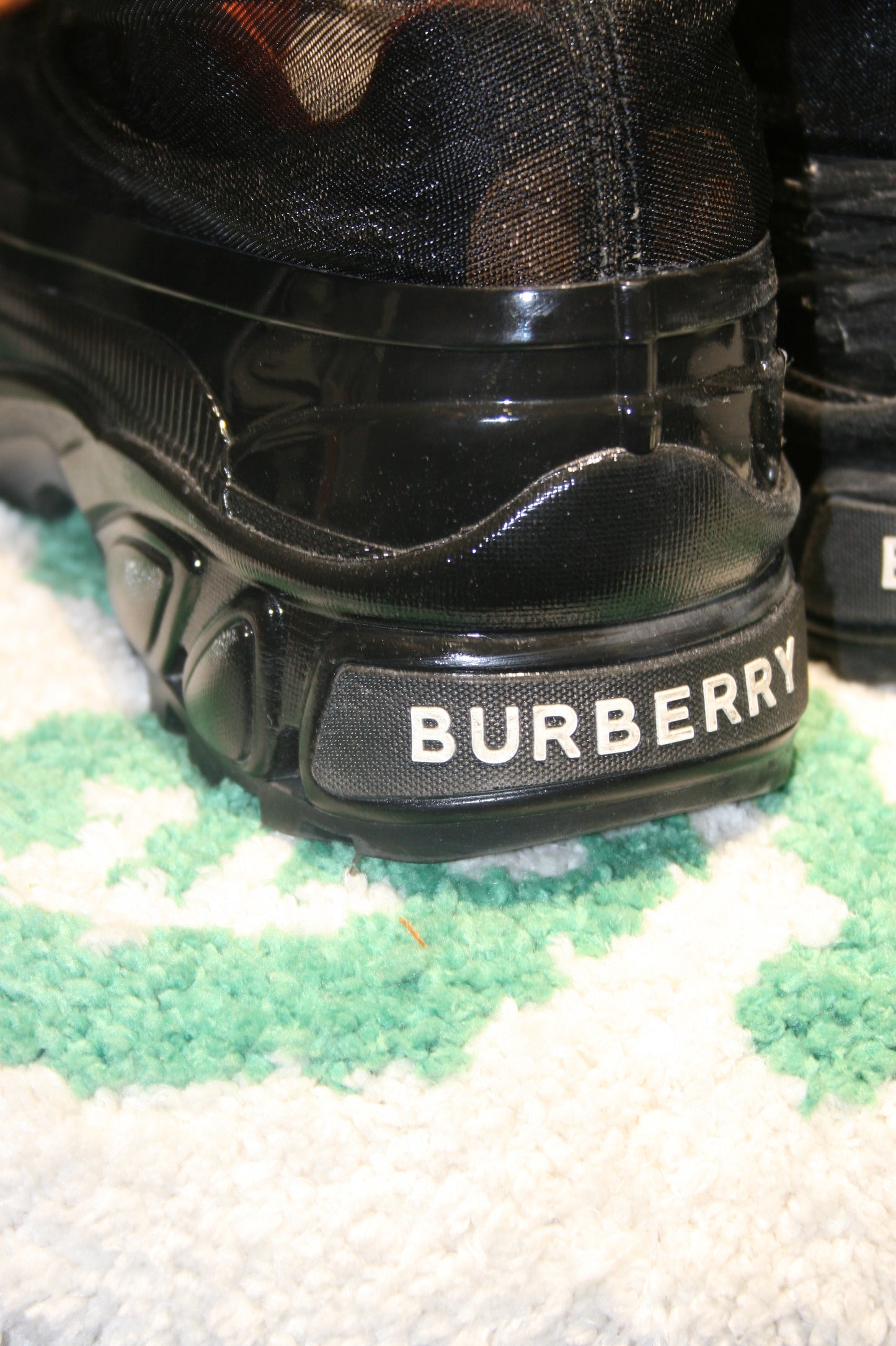 BURBURRY CLIMBING SNEAKERS